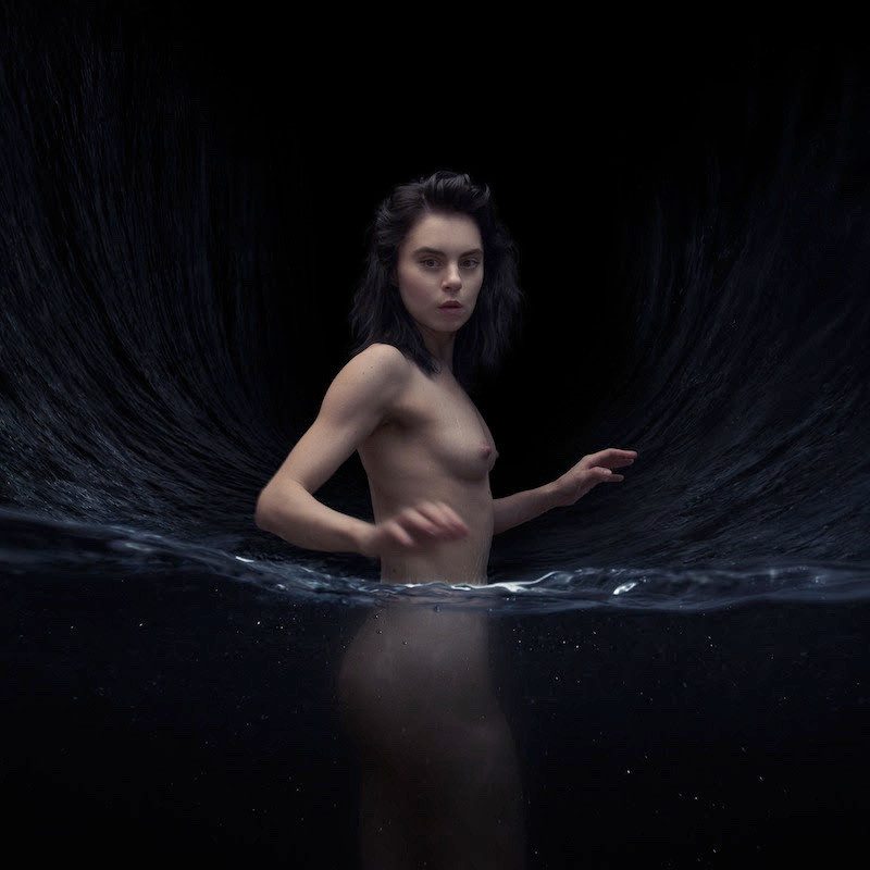 young-ejecta-theplanet-002