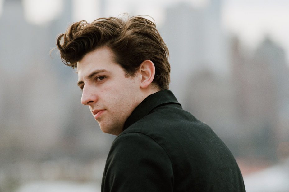 Jamie XX - I Know There’s Gonna Be (Good Times) VIDEO.